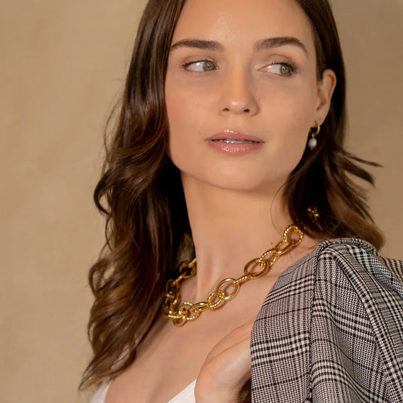 Gold Twisted Chain Necklace - Greige Goods