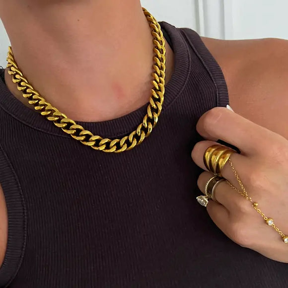 Chunky Gold Necklace - Greige Goods